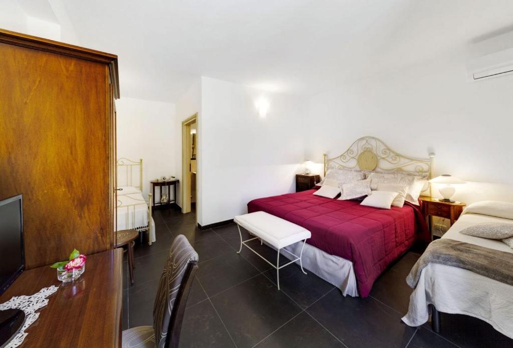 Silva Suri Marina di Ragusa Exterior foto