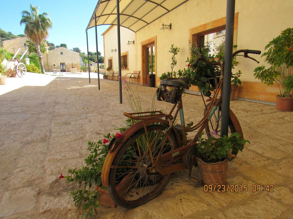 Silva Suri Marina di Ragusa Exterior foto