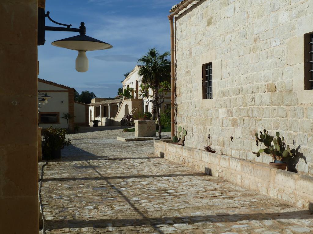 Silva Suri Marina di Ragusa Exterior foto