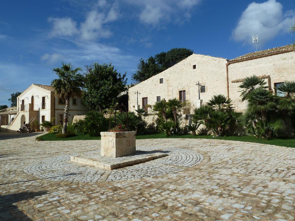 Silva Suri Marina di Ragusa Exterior foto