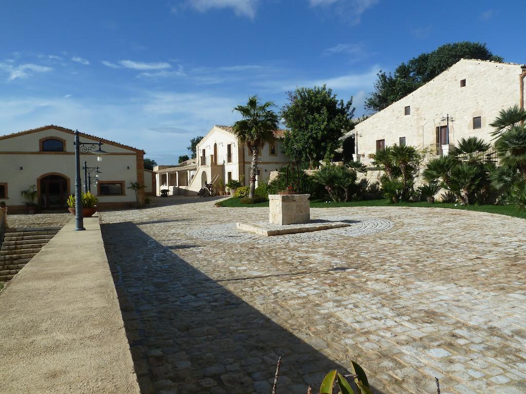 Silva Suri Marina di Ragusa Exterior foto