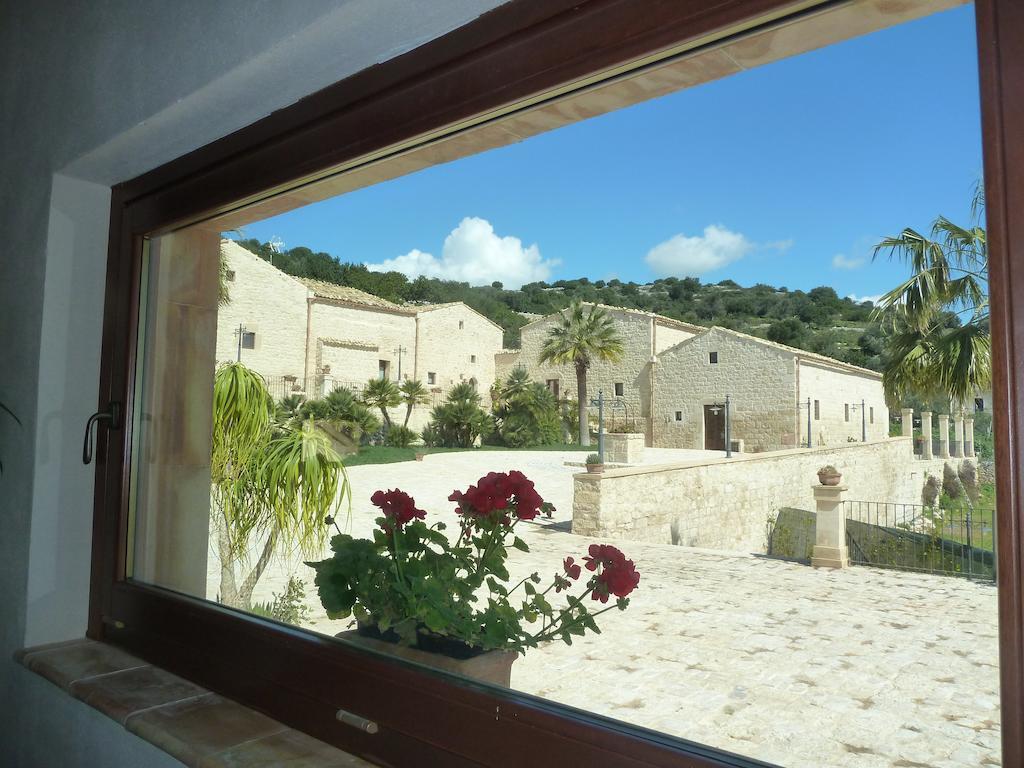 Silva Suri Marina di Ragusa Exterior foto