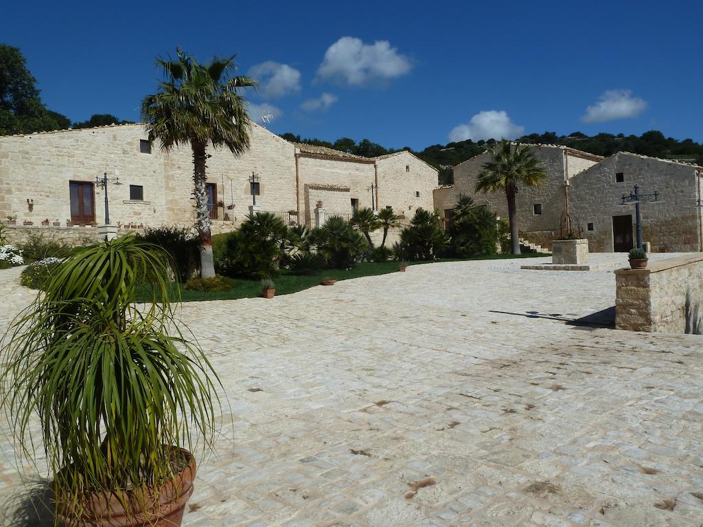 Silva Suri Marina di Ragusa Exterior foto