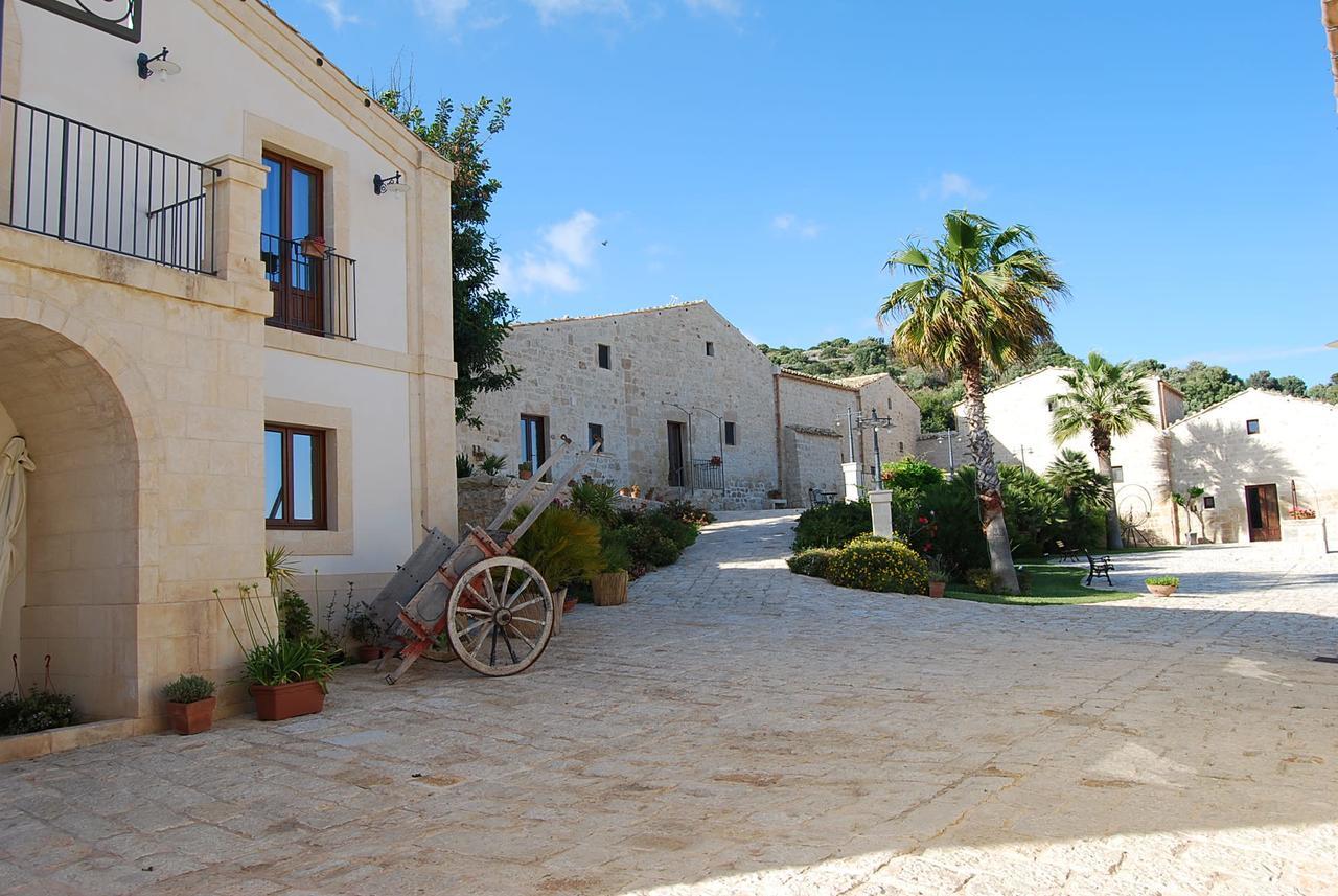 Silva Suri Marina di Ragusa Exterior foto